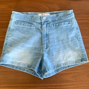 Abercrombie & Fitch High Waist Shorts